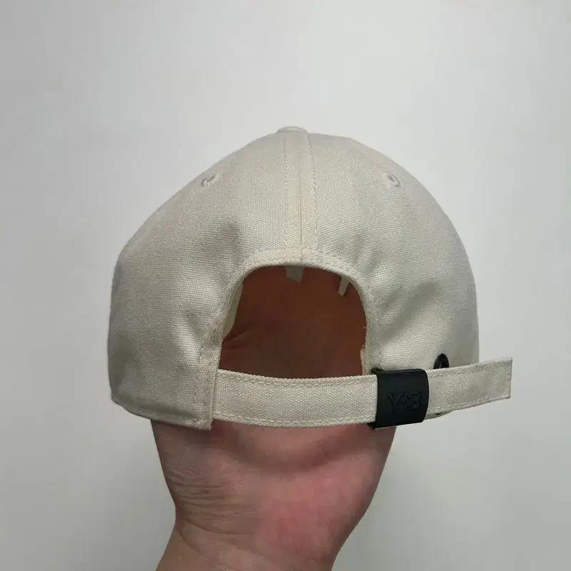 아디다스 Y-3 로고 베이스볼 캡 화이트 7