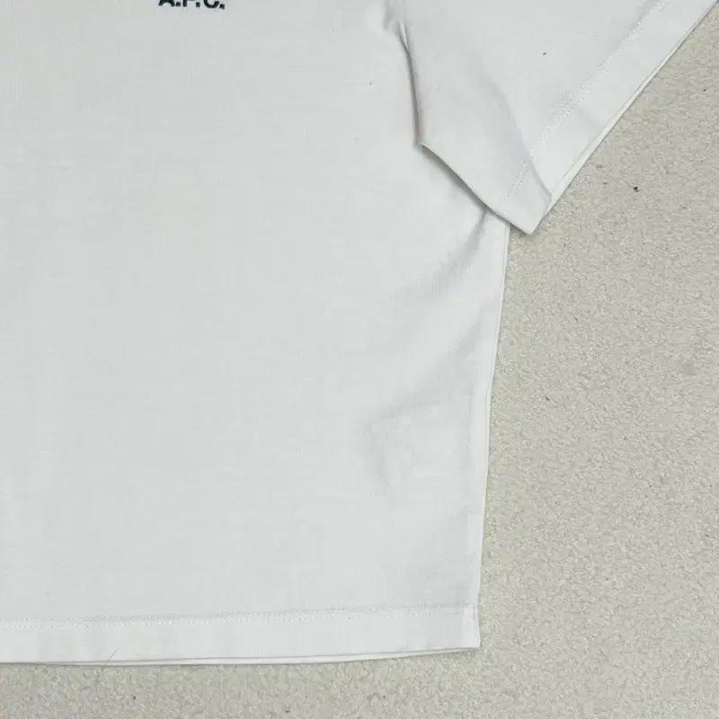 A.P.C. 마이크로로고 크롭 반팔티 M 3