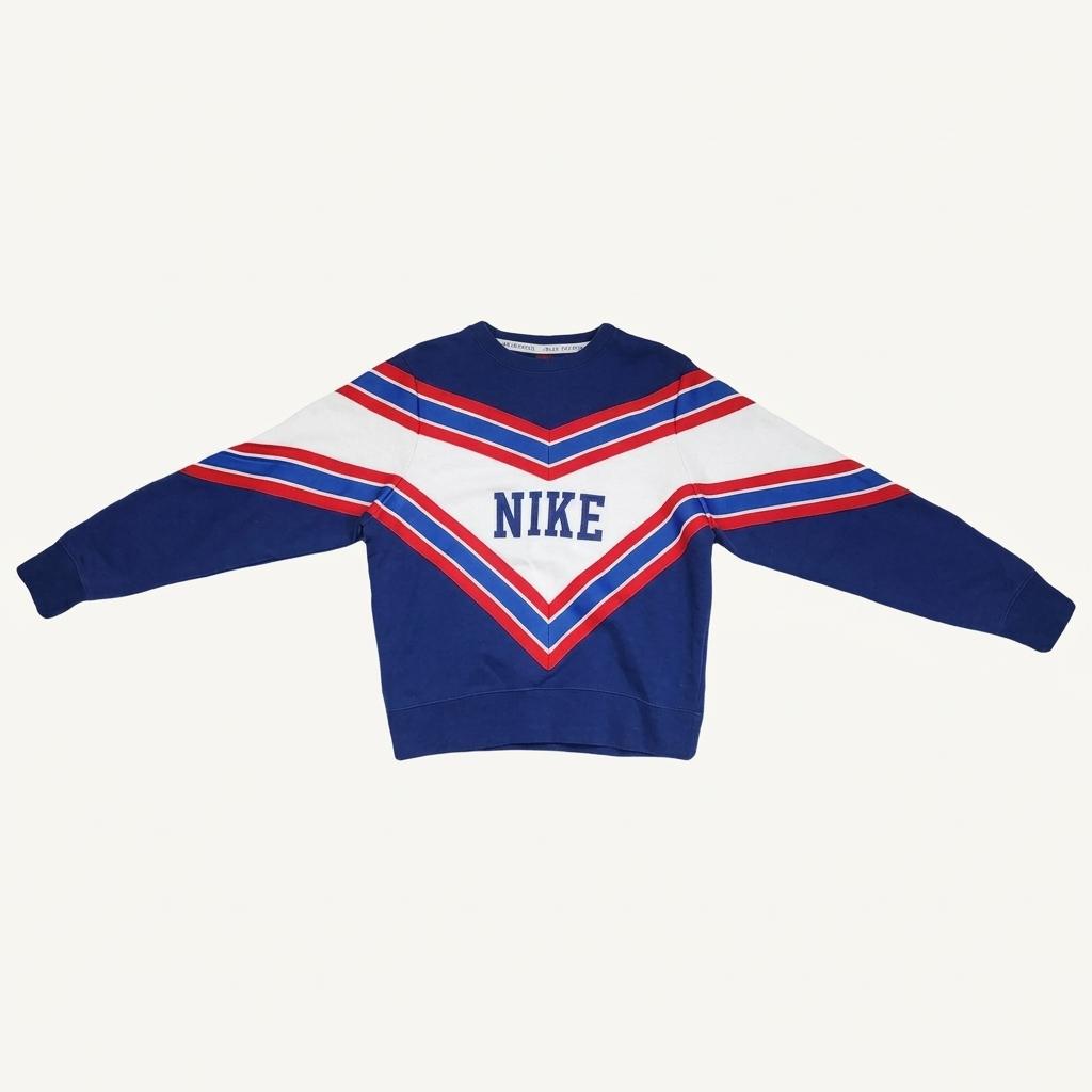 NIKE 뉴트로 맨투맨  S 1