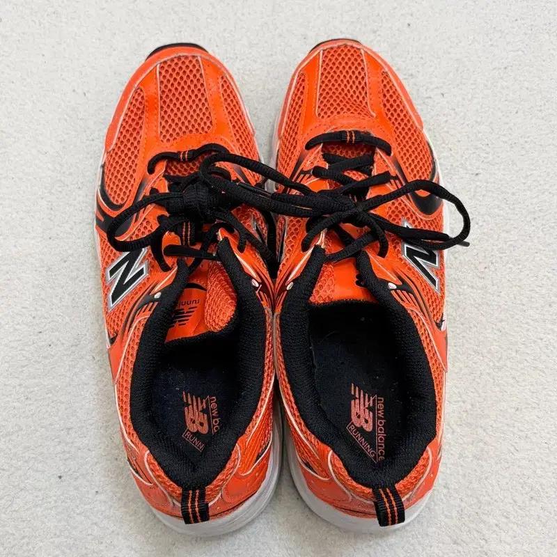 NEW BALANCE 530 러닝화 250 6