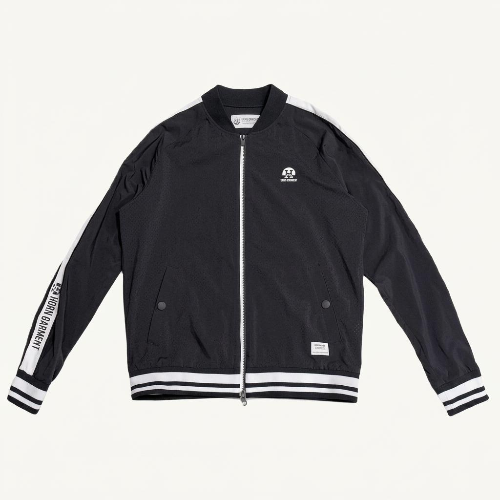 HORN GARMENT 블랙 솔리드 경량 펀칭 윈드브레이커 L 1