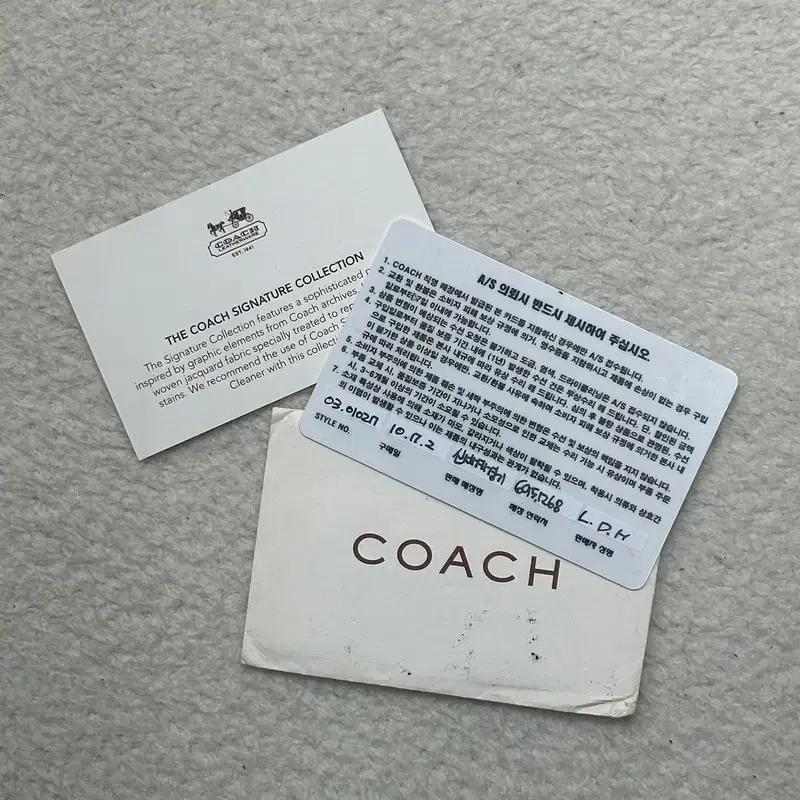 COACH 캔버스 키홀더 숄더백 8