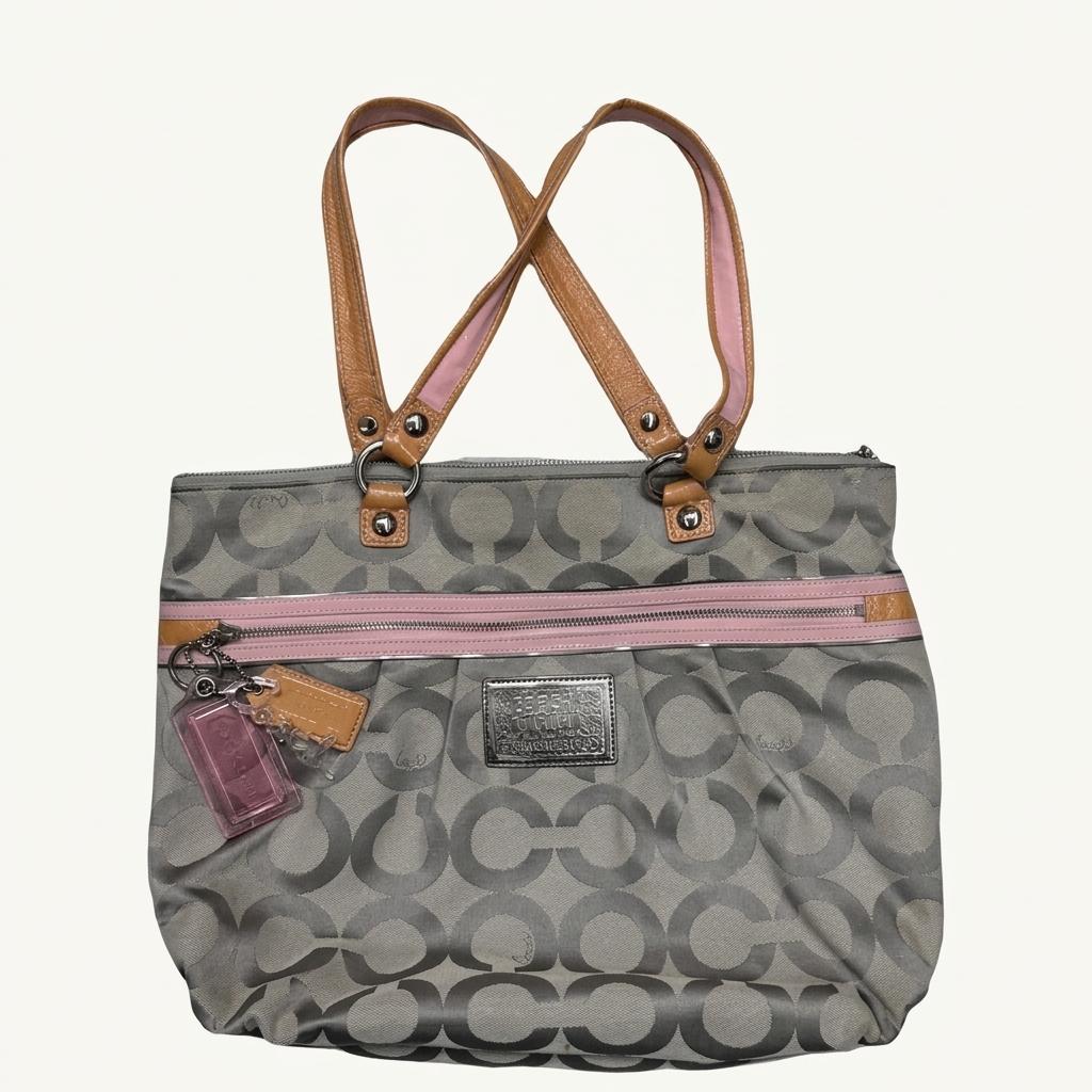 COACH 캔버스 키홀더 숄더백 1