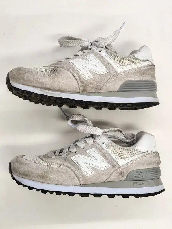 NEW BALANCE 574 235 4
