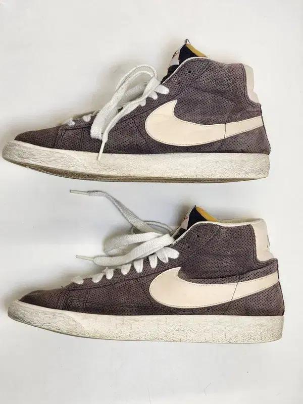 NIKE 블레이져 미드 270 3