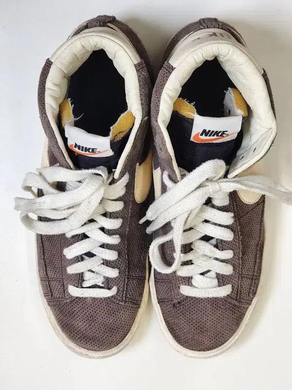 NIKE 블레이져 미드 270 5