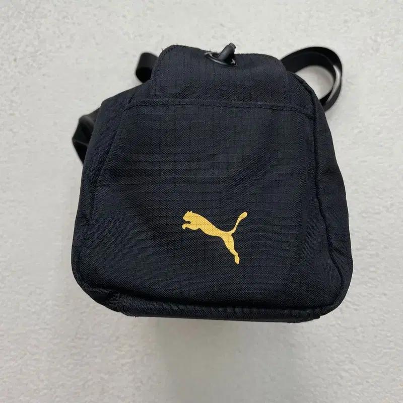 PUMA GYM 크로스백 7