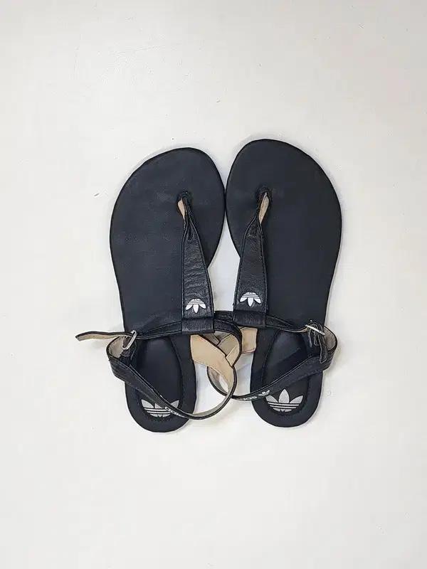 ADIDAS 파블리나 샌들 225 3