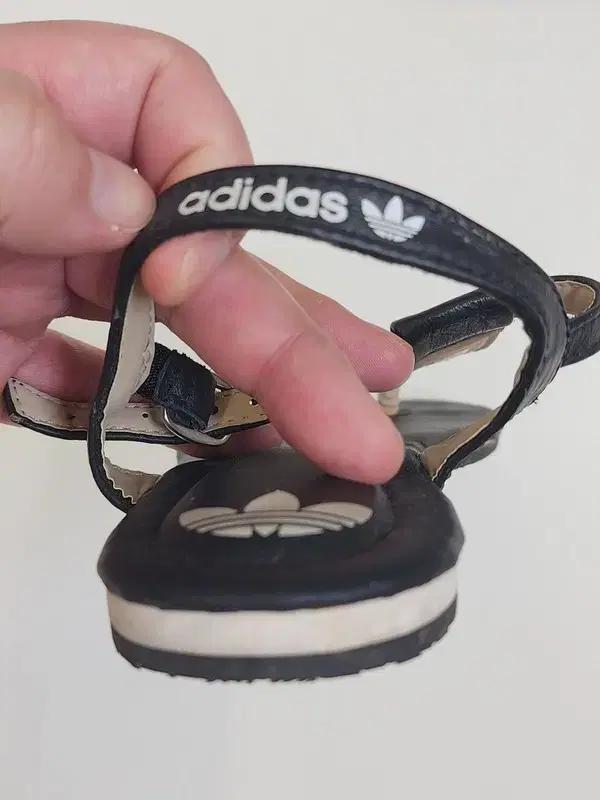 ADIDAS 파블리나 샌들 225 6