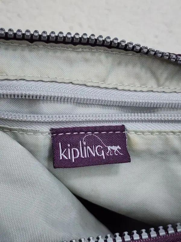 KIPLING 투포켓  크로스백 9