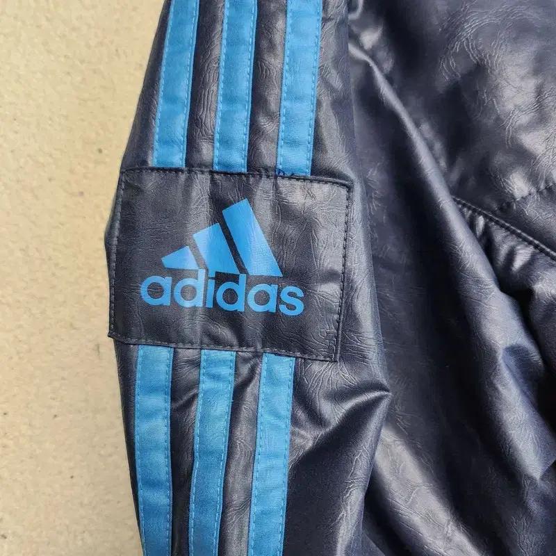 ADIDAS 올드스쿨 패딩  Men 105 5
