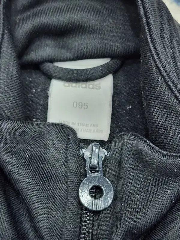 ADIDAS ESS 저지 095 7
