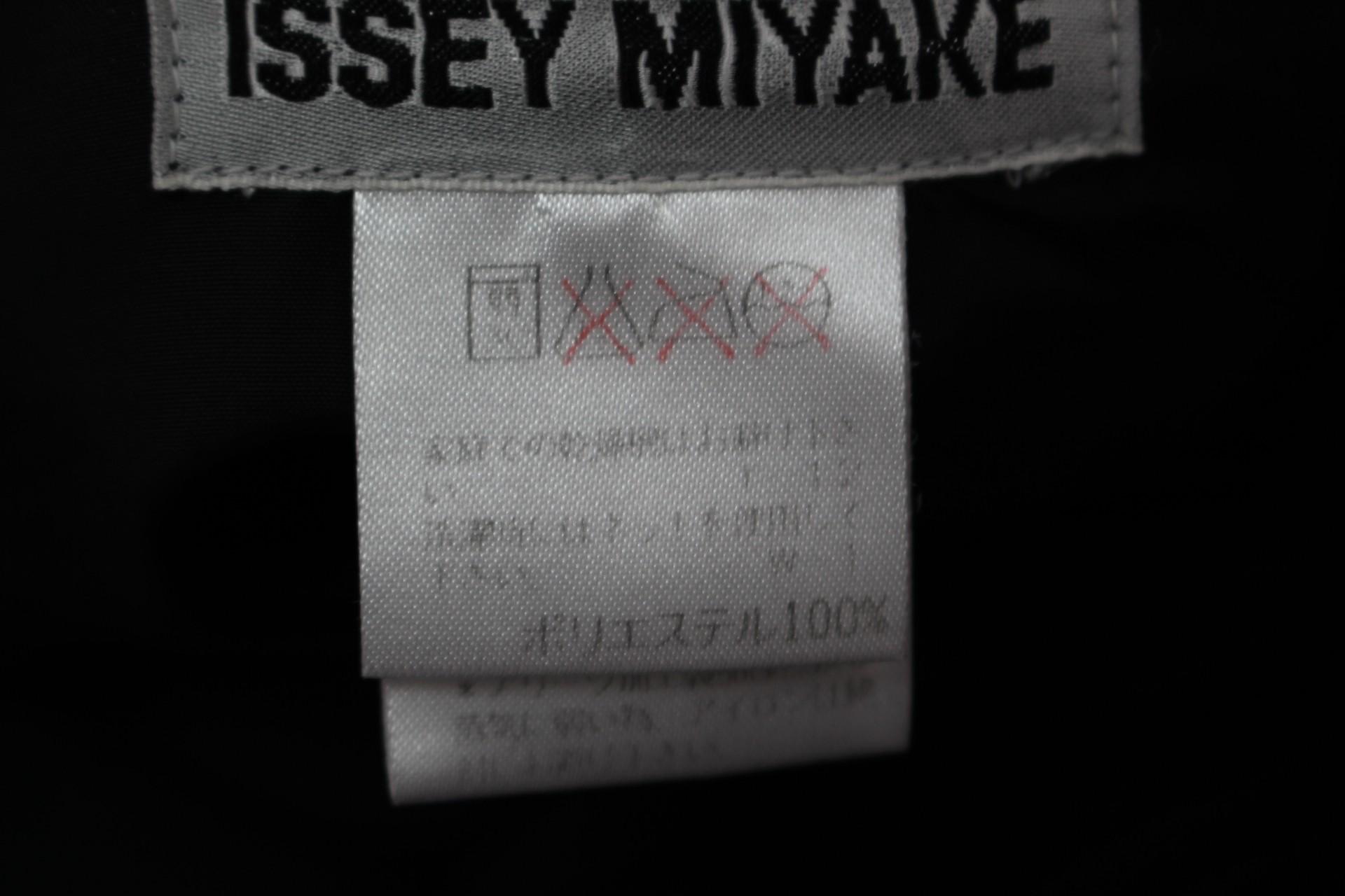 (70%세일) #ISSEY MIYAKE 이세이 미야케 플리츠 자켓 (89112) 9