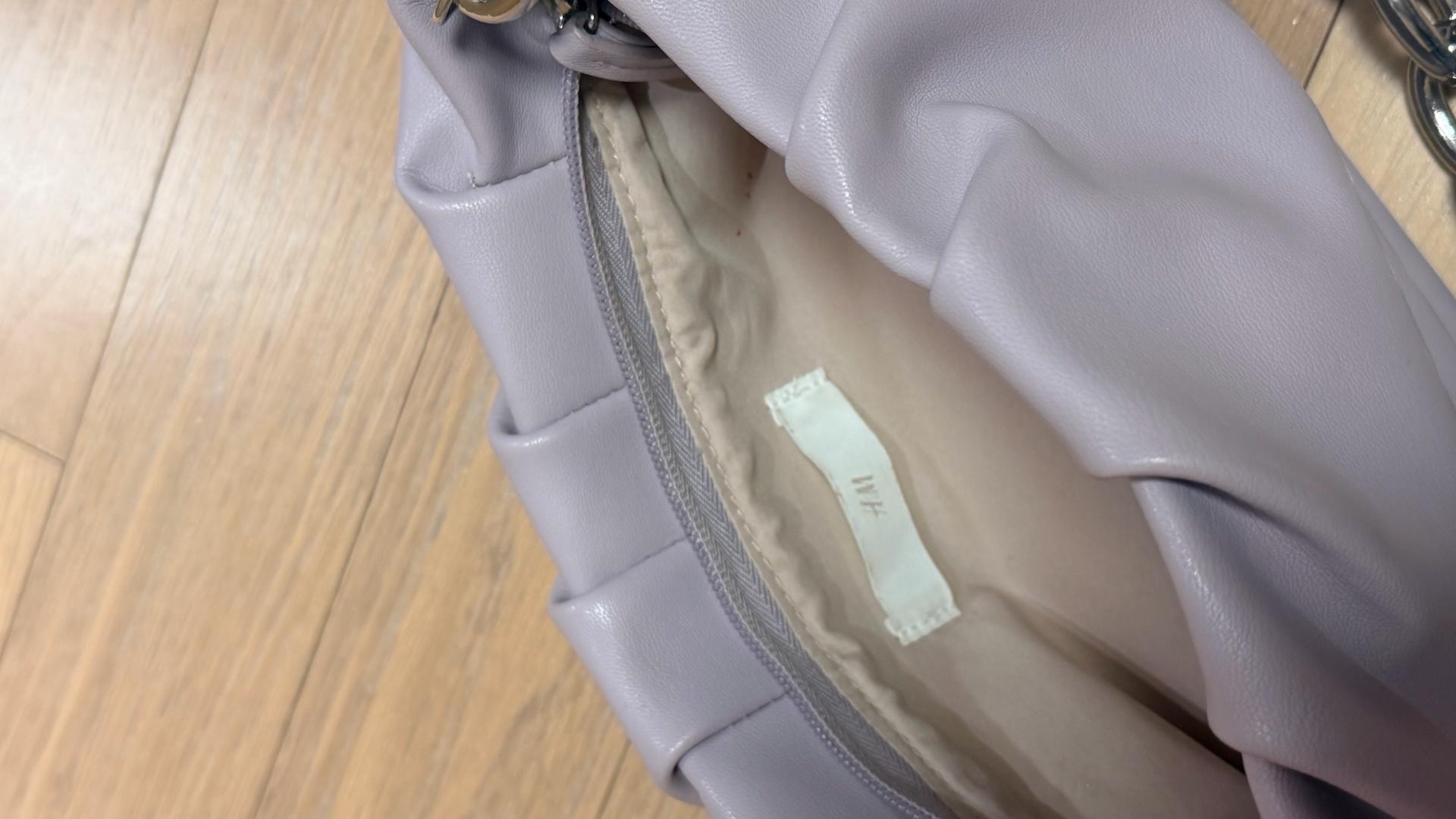 H&M 라벤더 숄더백 5