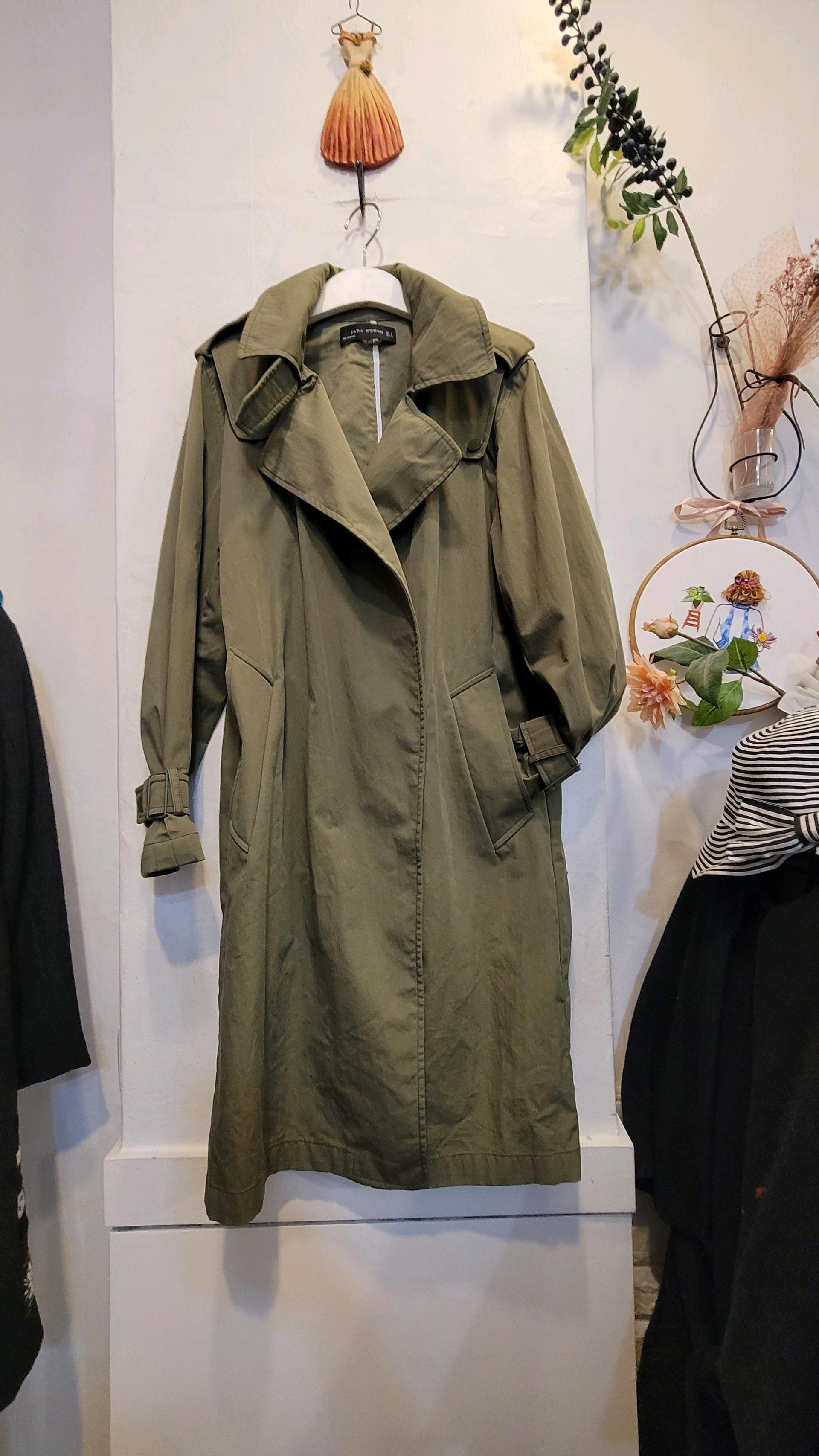  자라 카키 트렌치코트 3