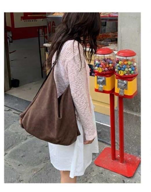 무르 누오보 호보백 스웨이드 다크브라운 3