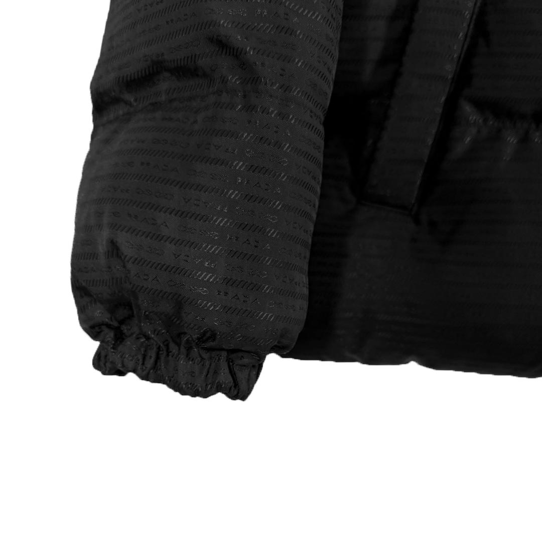 [5% 할인] [S] 프라다 남성 미드 렝스 리나일론 리버시블 다운 패딩 자켓 블랙 9
