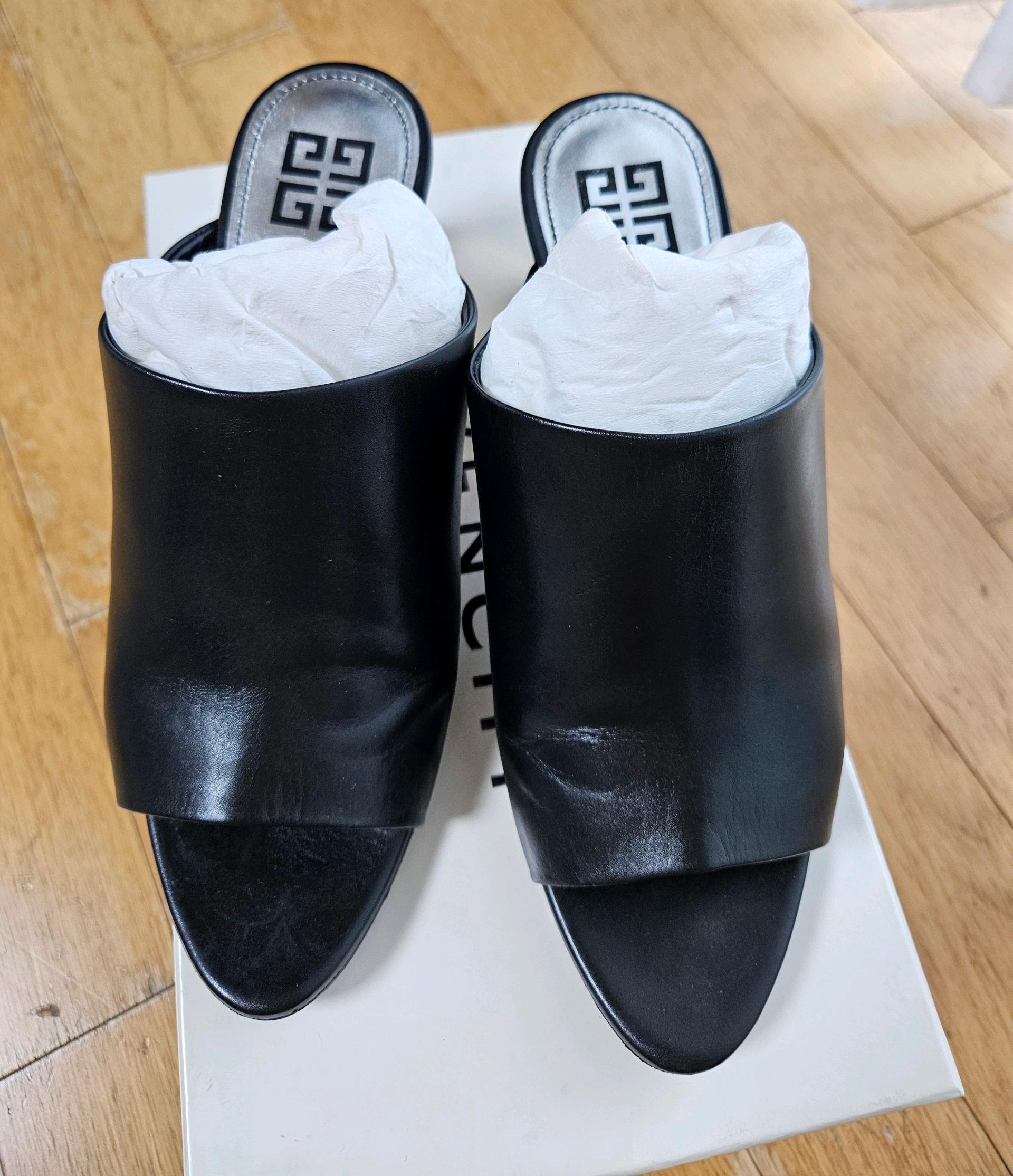 지방시 (GIVENCHY ) 슬리퍼 2