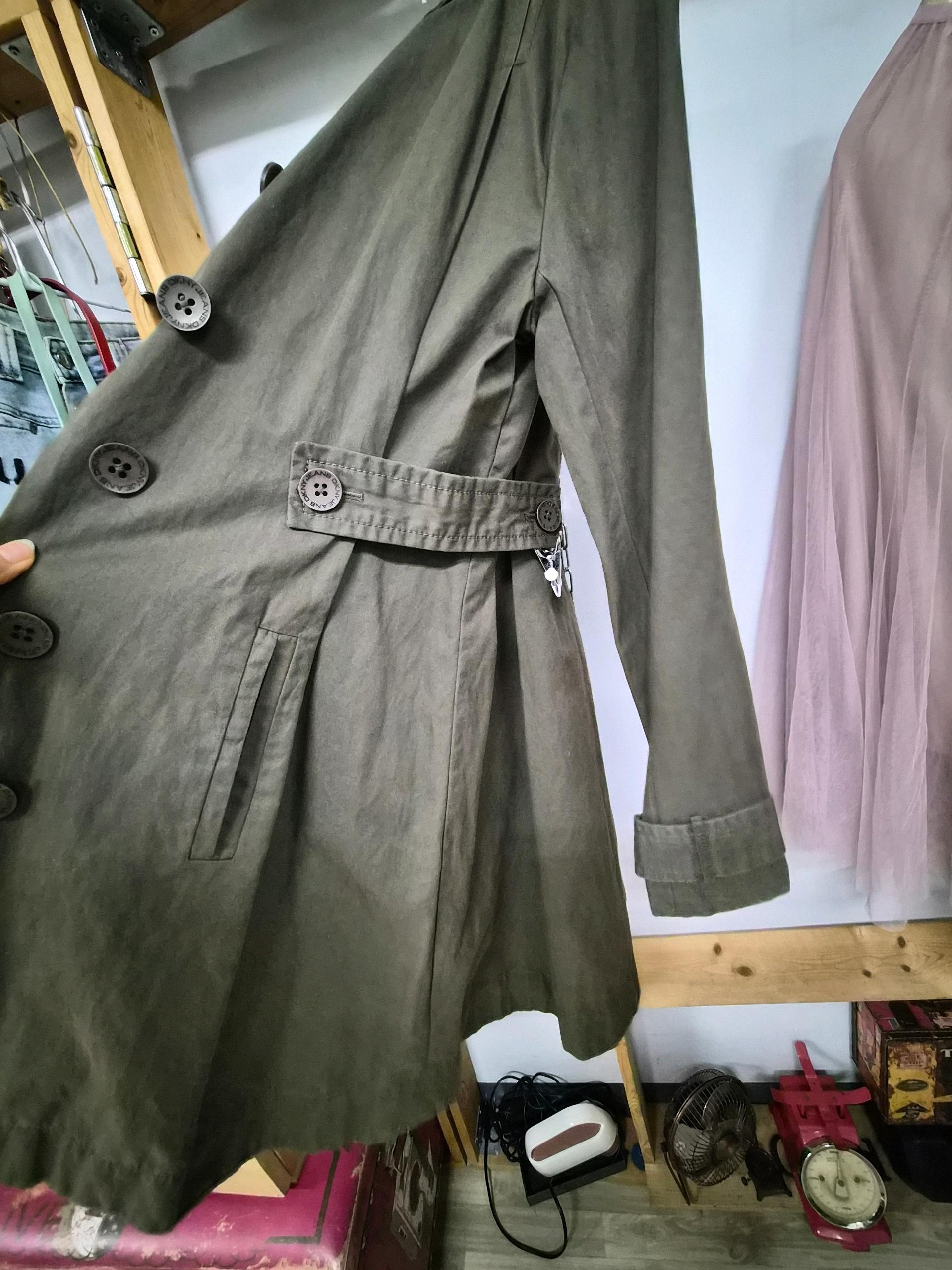 DKNY 사이드벨티드 트렌치코트 5