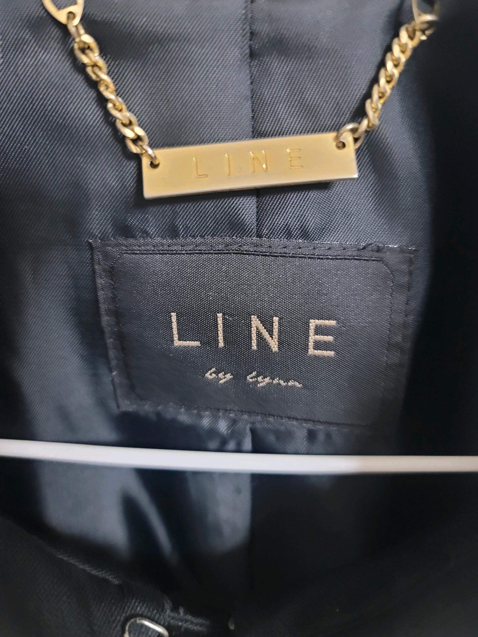 린(LINE) 트렌치코트 4