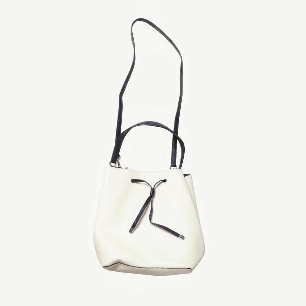 로렌 랄프로렌 Lauren Ralph Lauren Bucket Bag