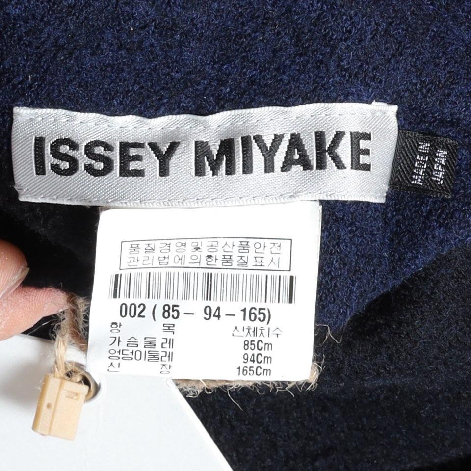 이세이 미야케 Issey Miyake Wool Double Breasted Coat 8