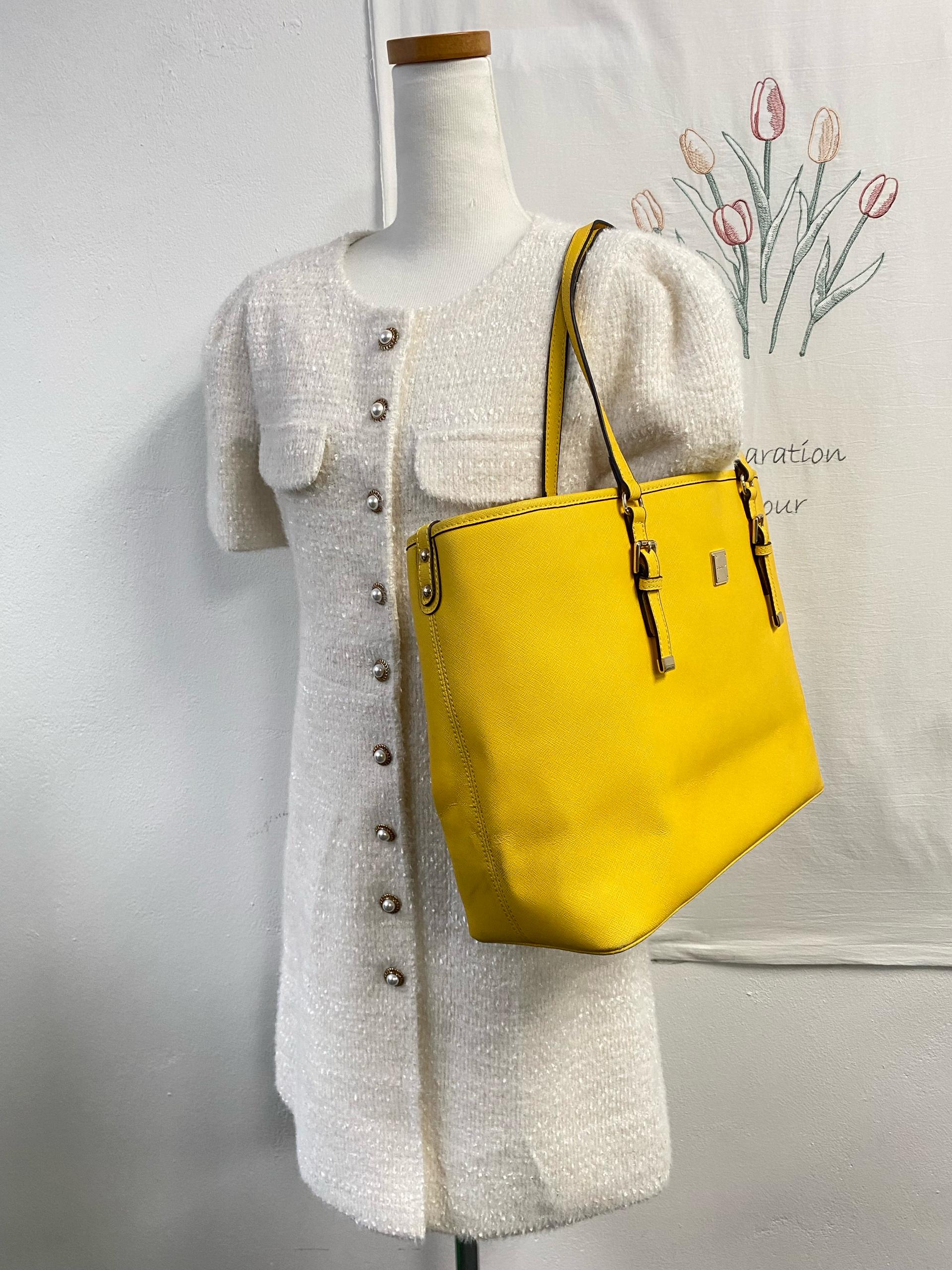 시슬리(Sisley) 옐로우 컬러 사피아노 레더 토트백 5