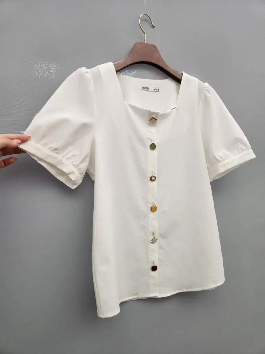 MIXXO 화이트 블라우스 퍼프 반팔 4