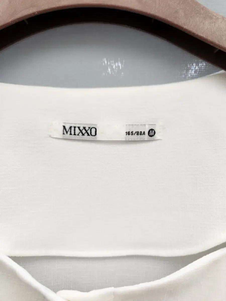 MIXXO 화이트 블라우스 퍼프 반팔 3