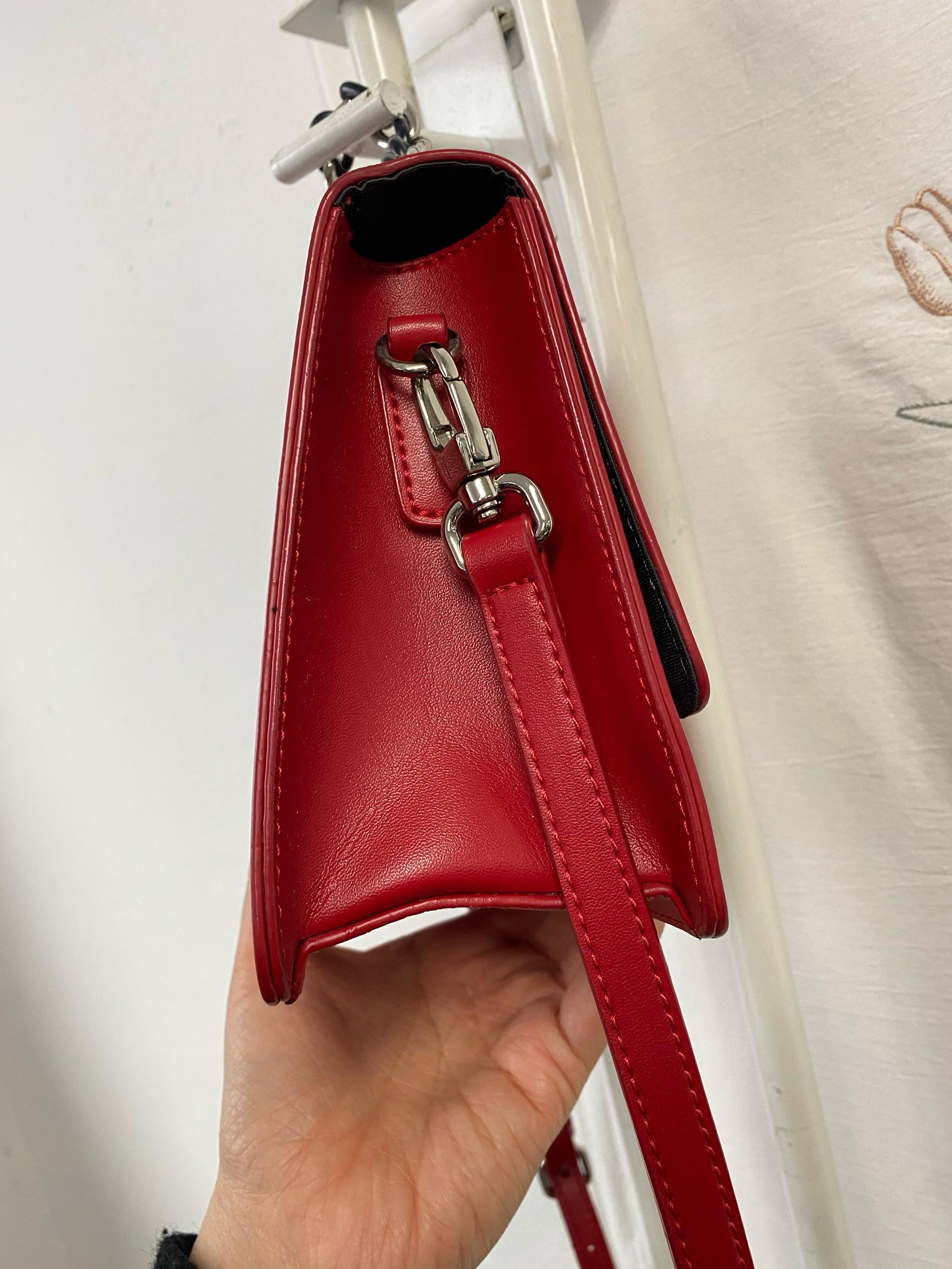 앤클라인(Anne Klein) 레드 체인 미니 크로스백 8