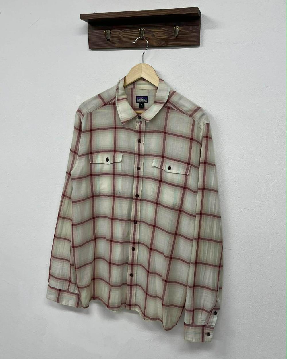 [L] Patagonia organic cotton plaid long sleeve 5