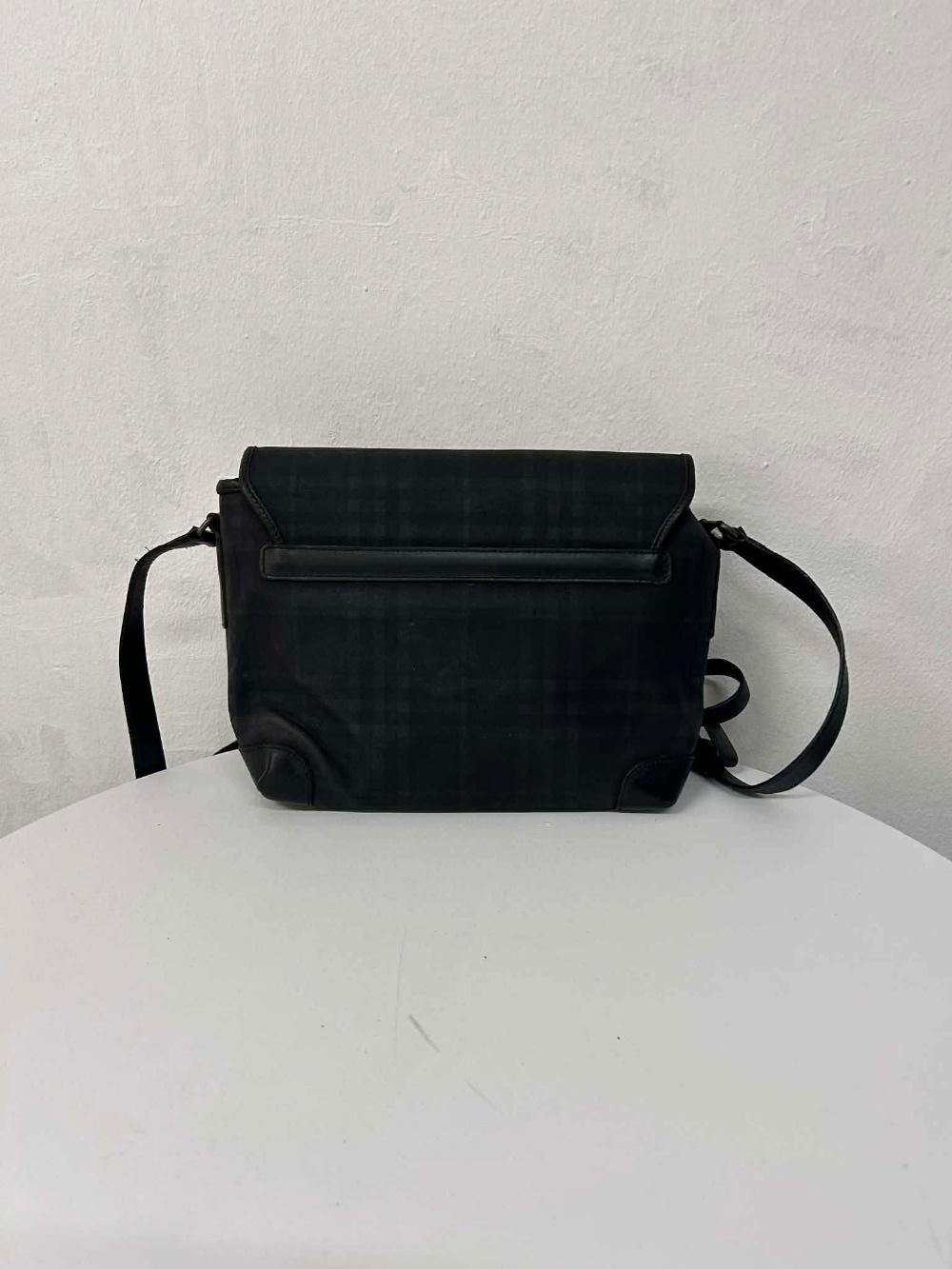 Burberry vintage nova check shoulder bag 6