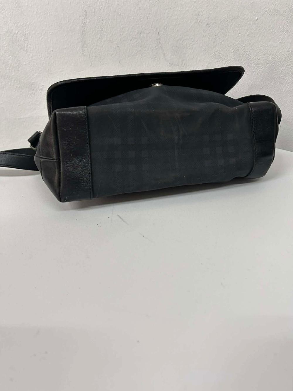 Burberry vintage nova check shoulder bag 7