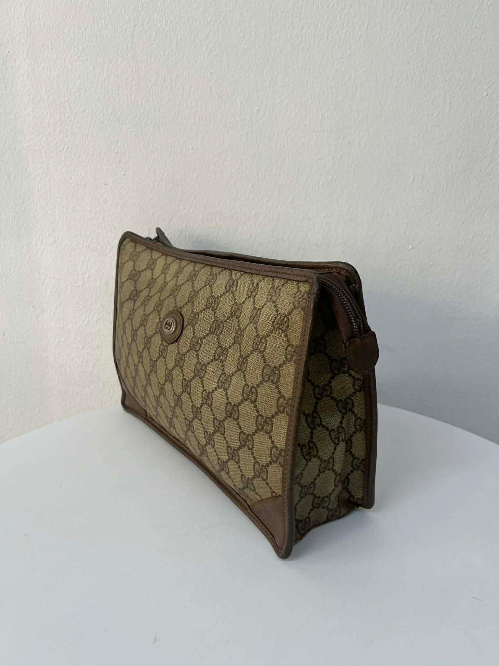 Gucci GG canvas vintage clutch bag 5