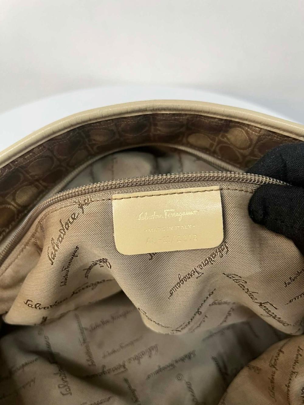 Salvatore Ferragamo Gancini jacquard tote bag 8