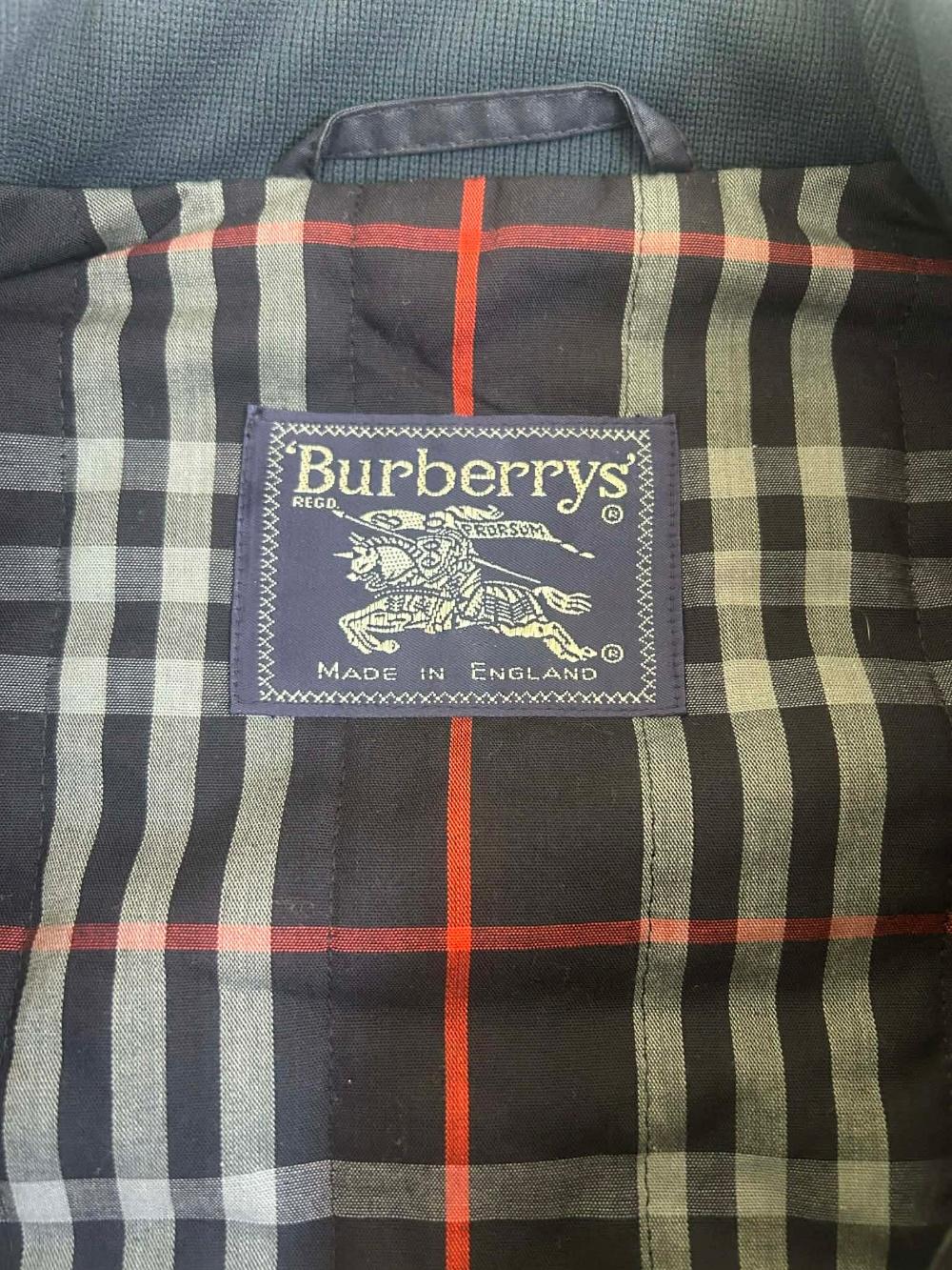 Burberrys sports zip vest 4