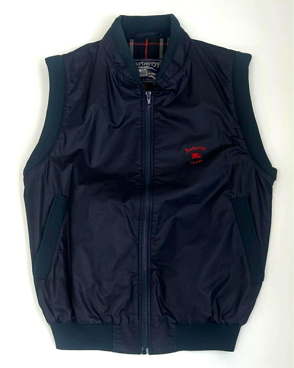 Burberrys sports zip vest 2