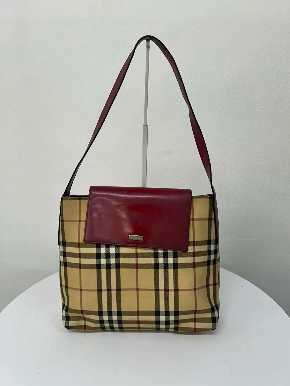 Burberry nova check shoulder bag 4