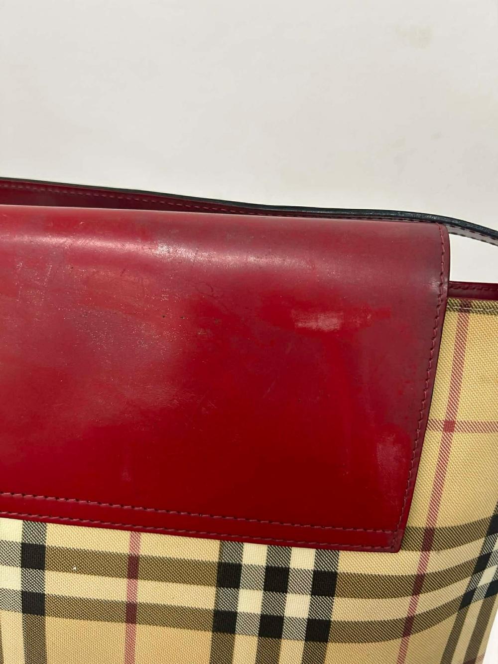 Burberry nova check shoulder bag 10