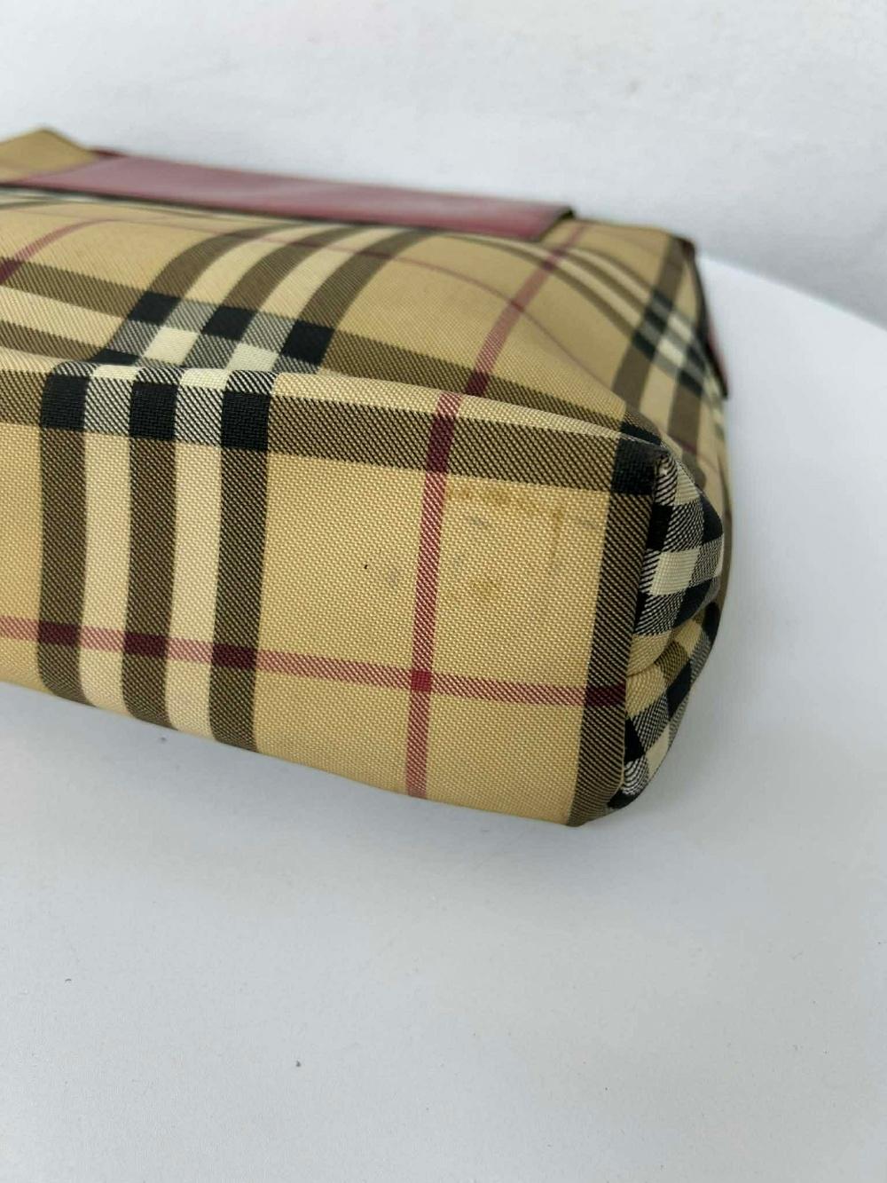 Burberry nova check shoulder bag 11