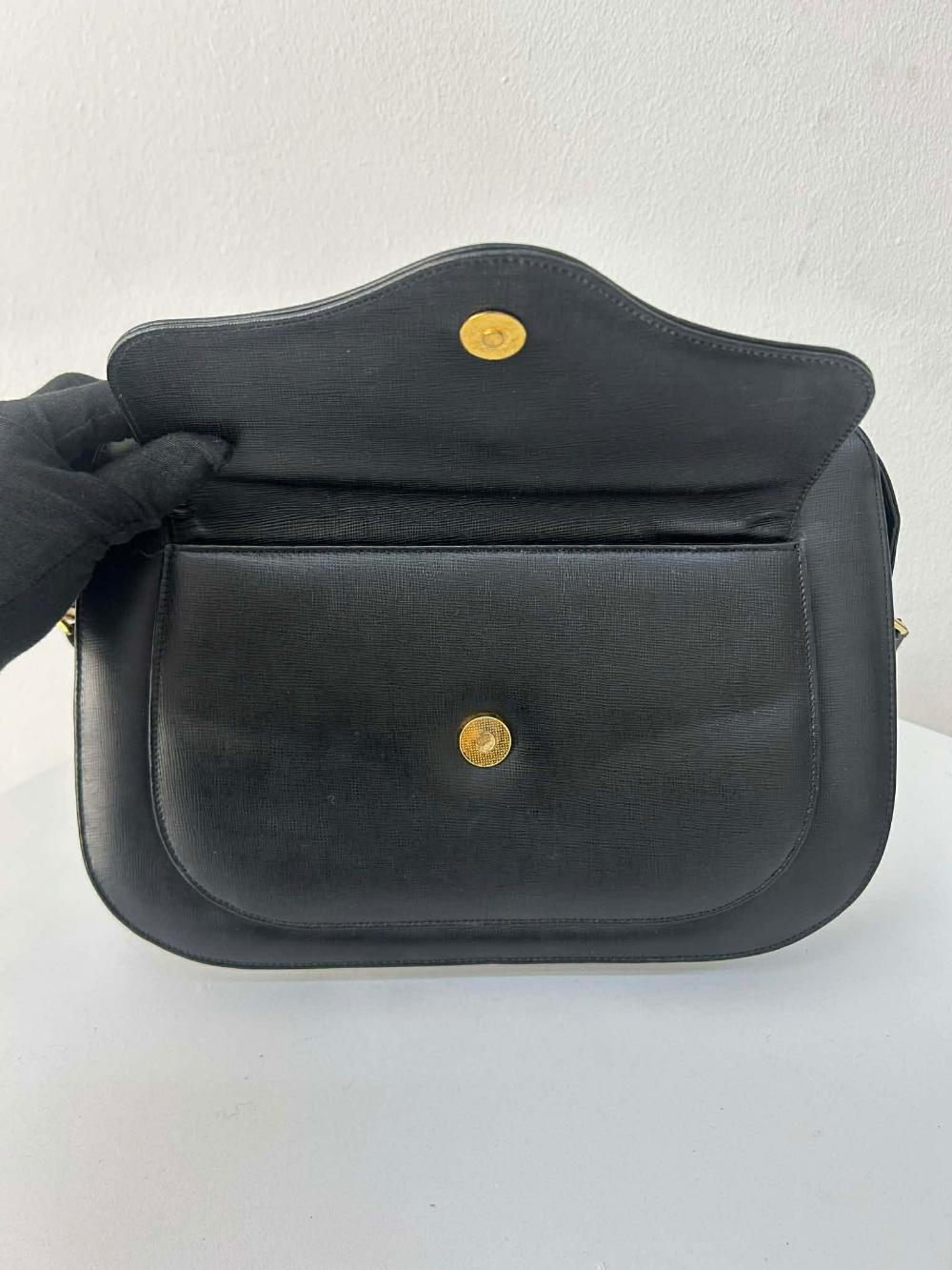 Givenchy vintage oval lock leather shoulder bag 5