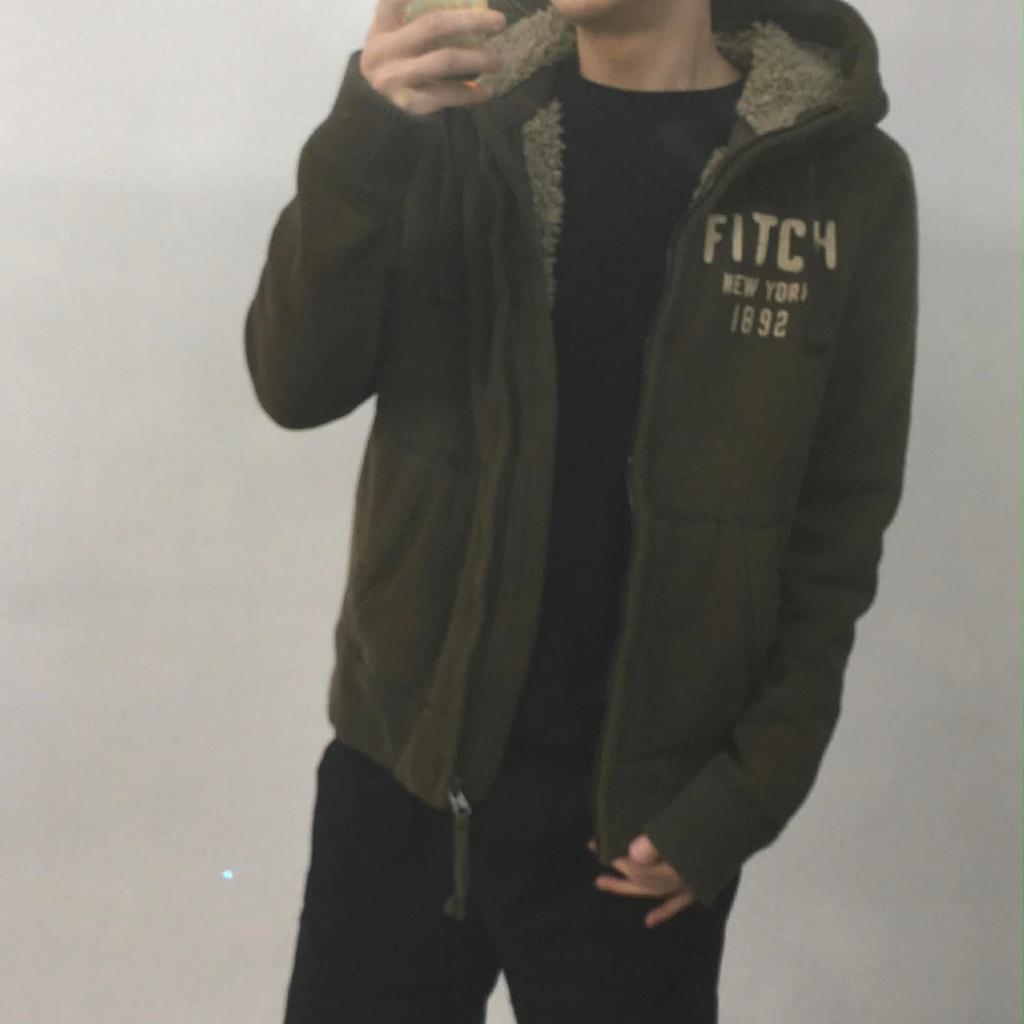 [S] Abercrombie Y2K Old School Wolf Jaw Jacket 3