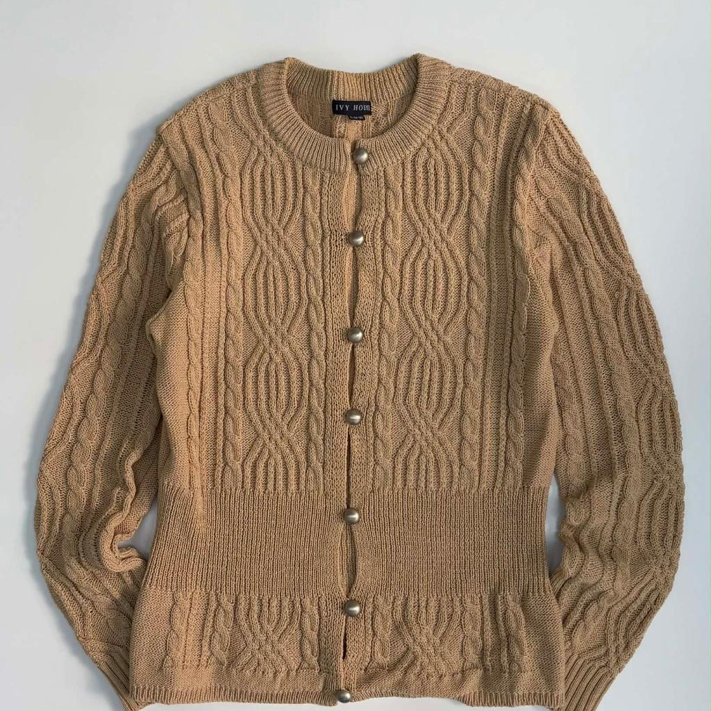 90s vintage cable knit cardigan 2