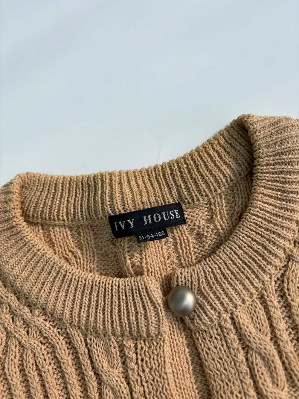 90s vintage cable knit cardigan 7