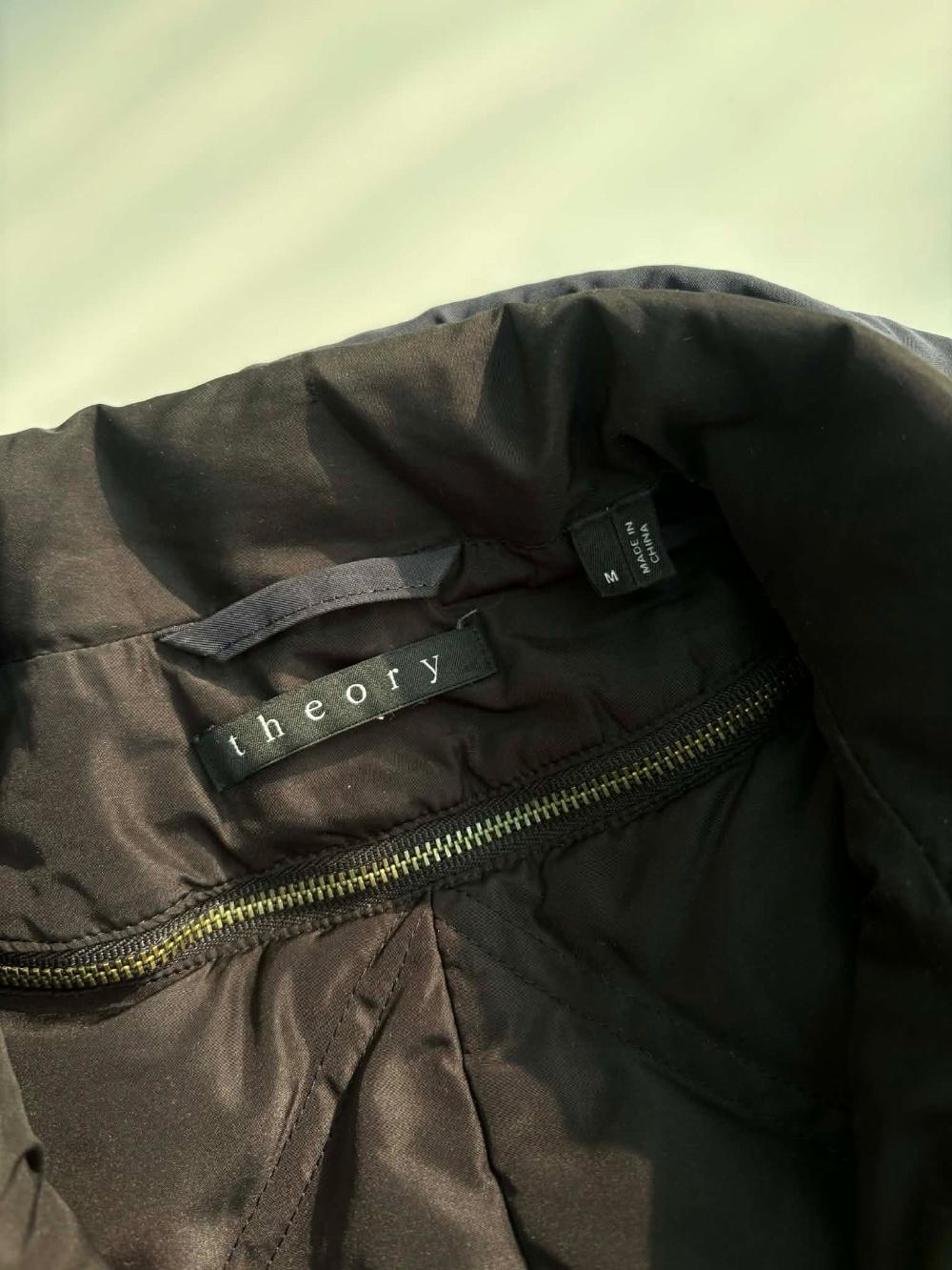 [M] THEORY Padded Coat 4