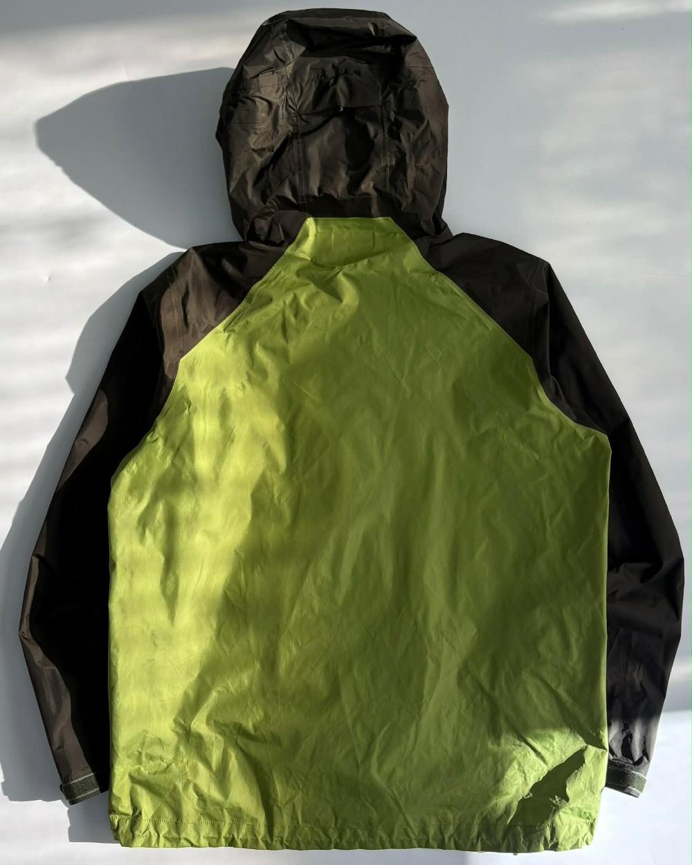 [L] Patagonia Torrenshell Windbreaker Jacket 4