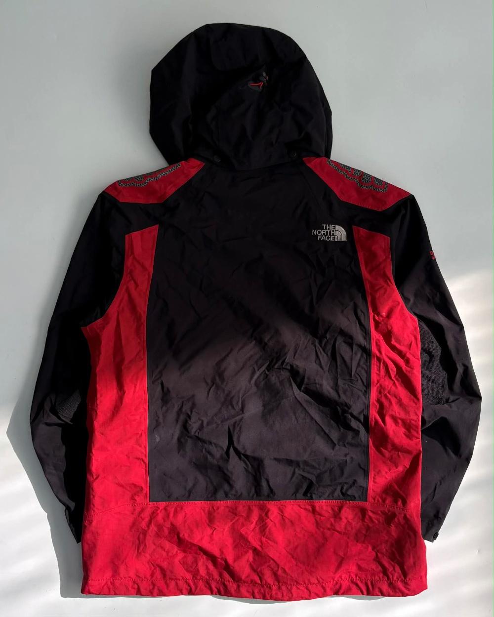 [100] The North Face Summit Gore-Tex Mountain 4