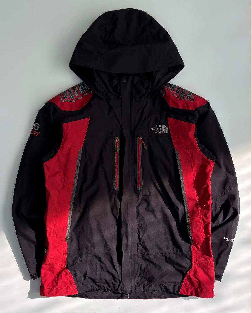 [100] The North Face Summit Gore-Tex Mountain 3