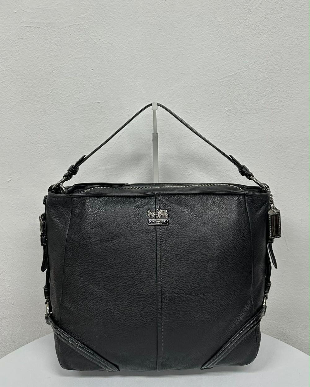 Coach Leather Shoulder Bag 2