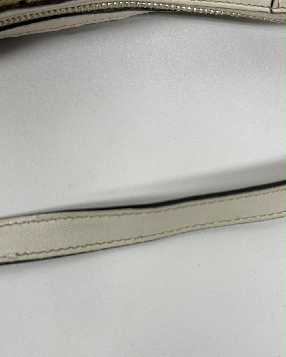 GUCCI GG Canvas Vintage Shoulder Bag 10